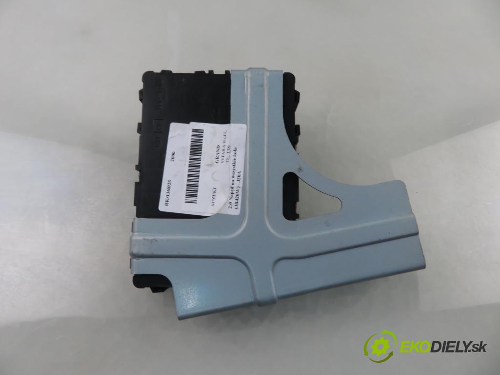 SUZUKI GRAND VITARA II (JT, TE, TD) SUV 2006 103,00 2.0 140 (JB420W) - J20A 1995,00 MODUL komfortu 3677064JE1