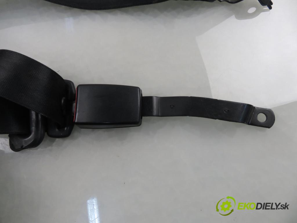 SEAT IBIZA III (6L1) HB 2003 55,00 1.4 TDI 75 - AMF 1422,00 držák BEZPEČNOST LP 6L4857705E