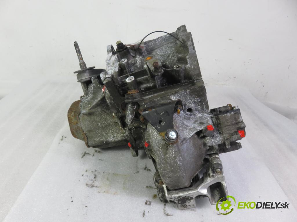 PEUGEOT PARTNER Combispace (5F) KOMBIVAN 2006 66,00 1.6 HDi 90 - 9HX 1560,00 Prevodovka MANUALNA 20DP37
