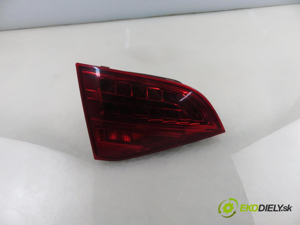 AUDI A4 Avant (8K5, B8) KOMBI 2010 125,00 2.0 TDI quattro - CAHA 1968,00 světlo levé zadní kufr 8K9945093B