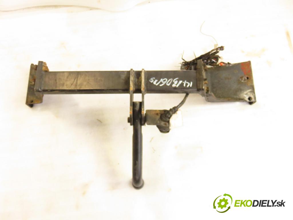 FIAT STILO (192_) HB 2003 59,00 1.9 JTD (192_XF1A) - 192 A3.000 1910,00 Hák 2558N