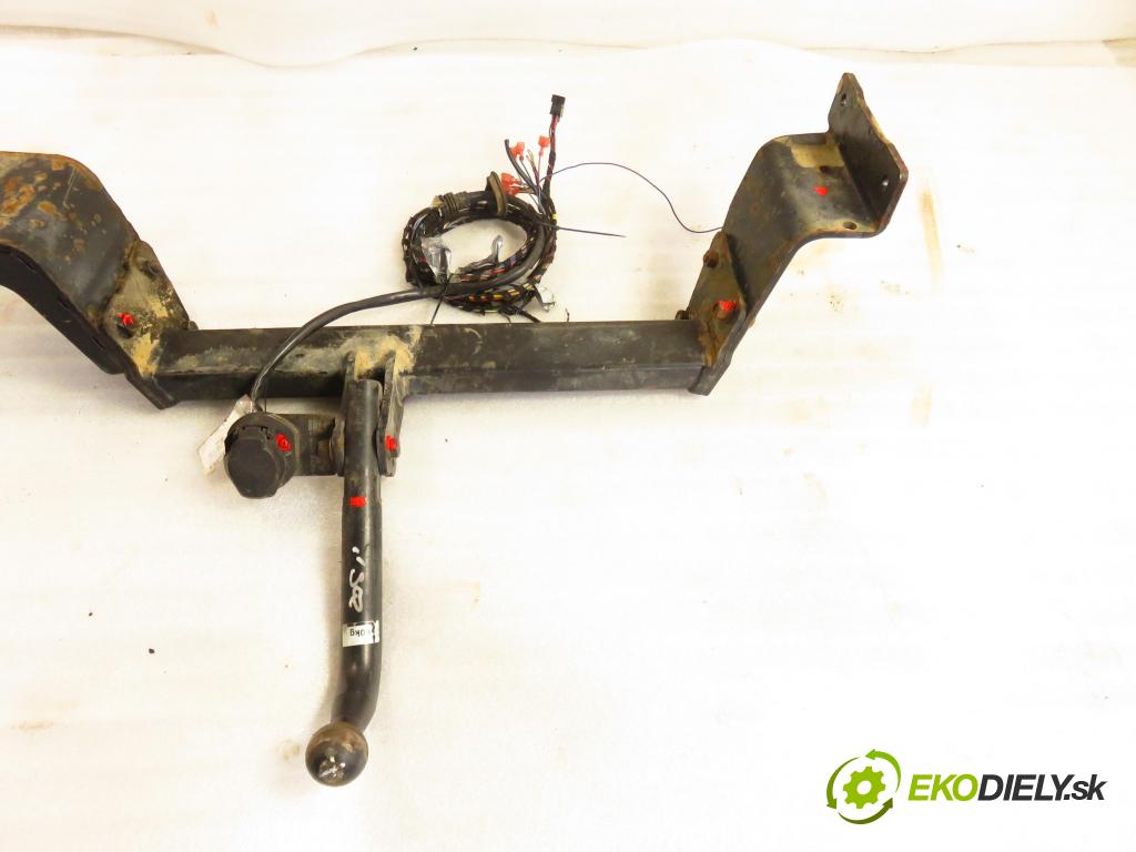 FIAT STILO (192_) HB 2003 59,00 1.9 JTD (192_XF1A) - 192 A3.000 1910,00 Hák 2558N