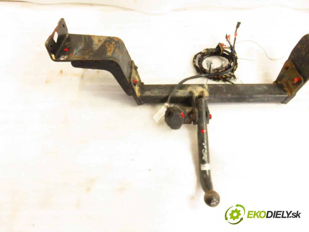 FIAT STILO (192_) HB 2003 59,00 1.9 JTD (192_XF1A) - 192 A3.000 1910,00 Hák 2558N