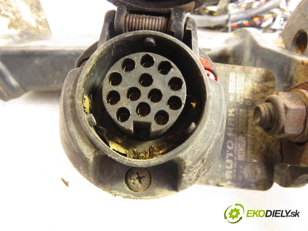 FIAT STILO (192_) HB 2003 59,00 1.9 JTD (192_XF1A) - 192 A3.000 1910,00 Hák 2558N