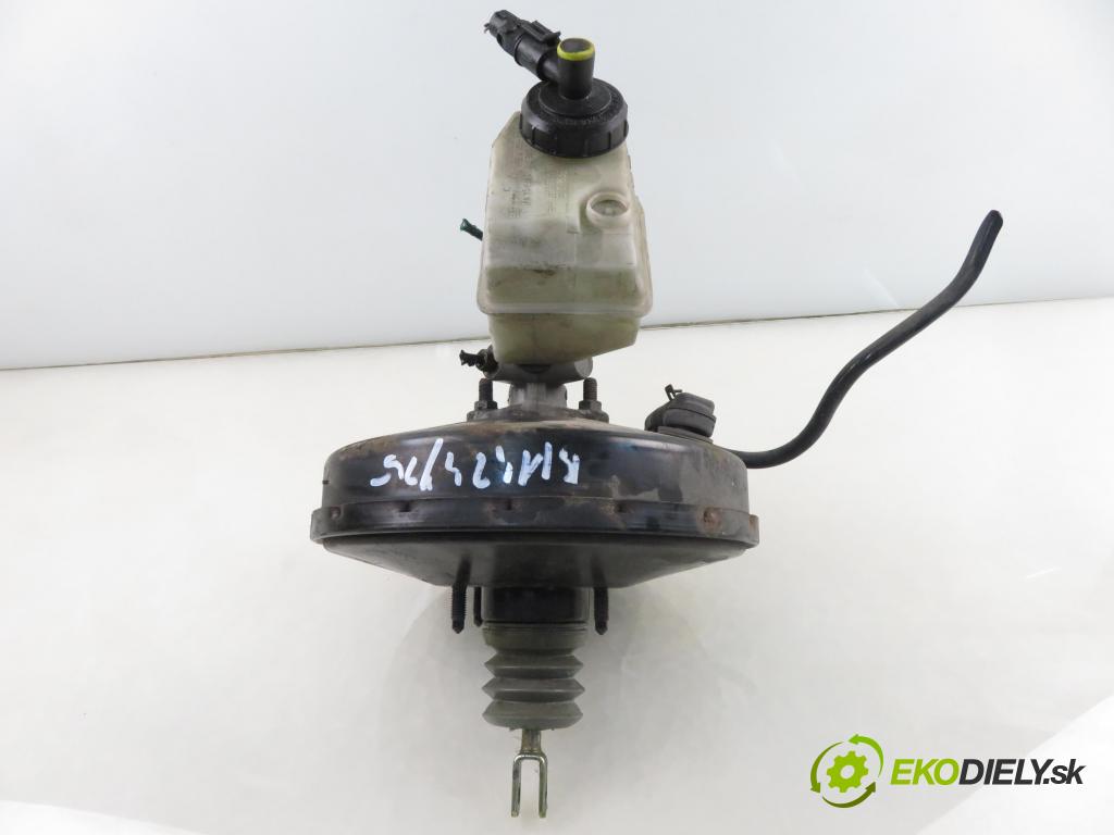 RENAULT CLIO II (BB_, CB_) HB 2003 55,00 1.2 16V 75 - D4F 712 1149,00 posilovač 8200193383 (Servočerpadlo)