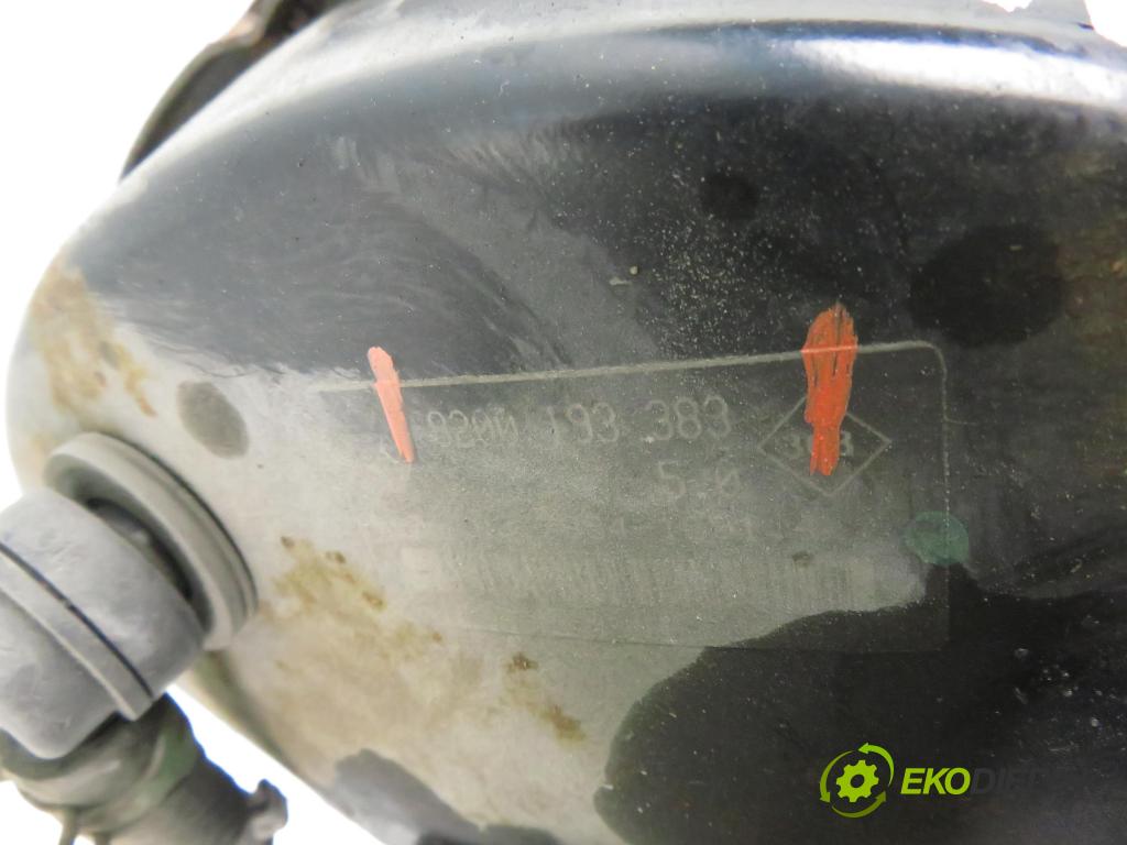 RENAULT CLIO II (BB_, CB_) HB 2003 55,00 1.2 16V 75 - D4F 712 1149,00 posilovač 8200193383 (Servočerpadlo)