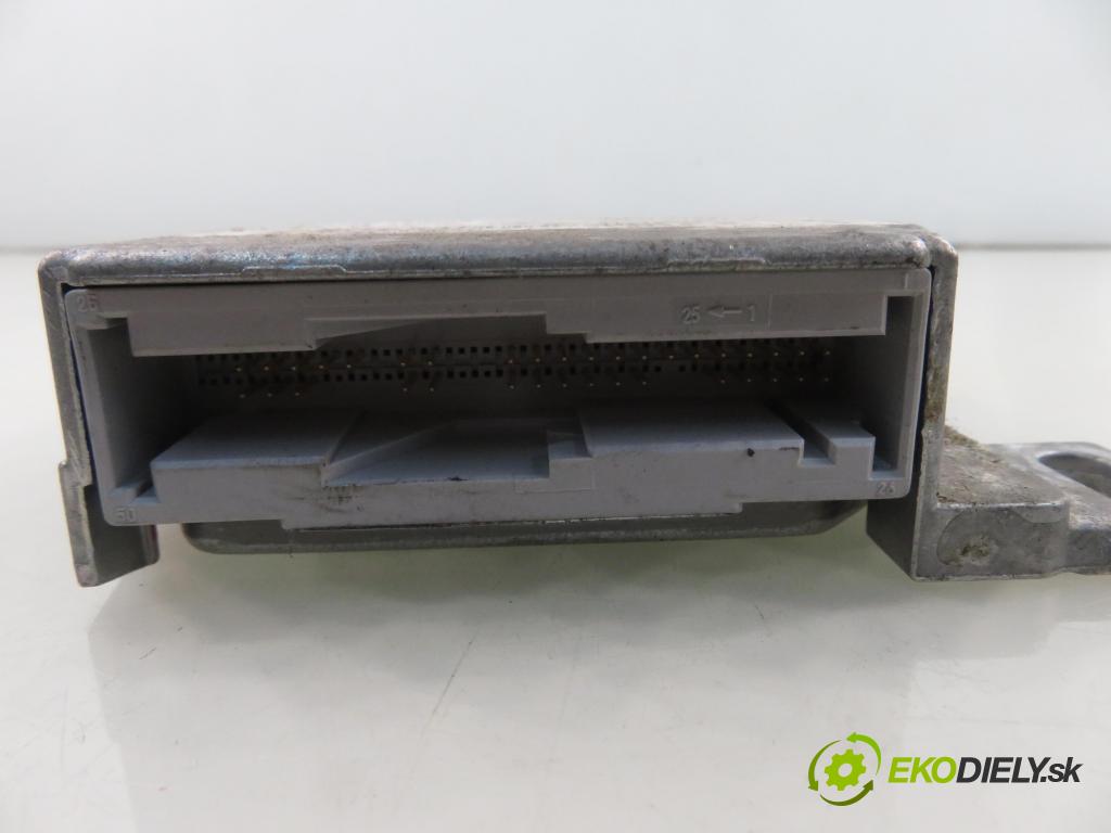 RENAULT CLIO II (BB_, CB_) HB 2003 55,00 1.2 16V 75 - D4F 712 1149,00 MODUL air BAG 0285001537 ; 8200375763