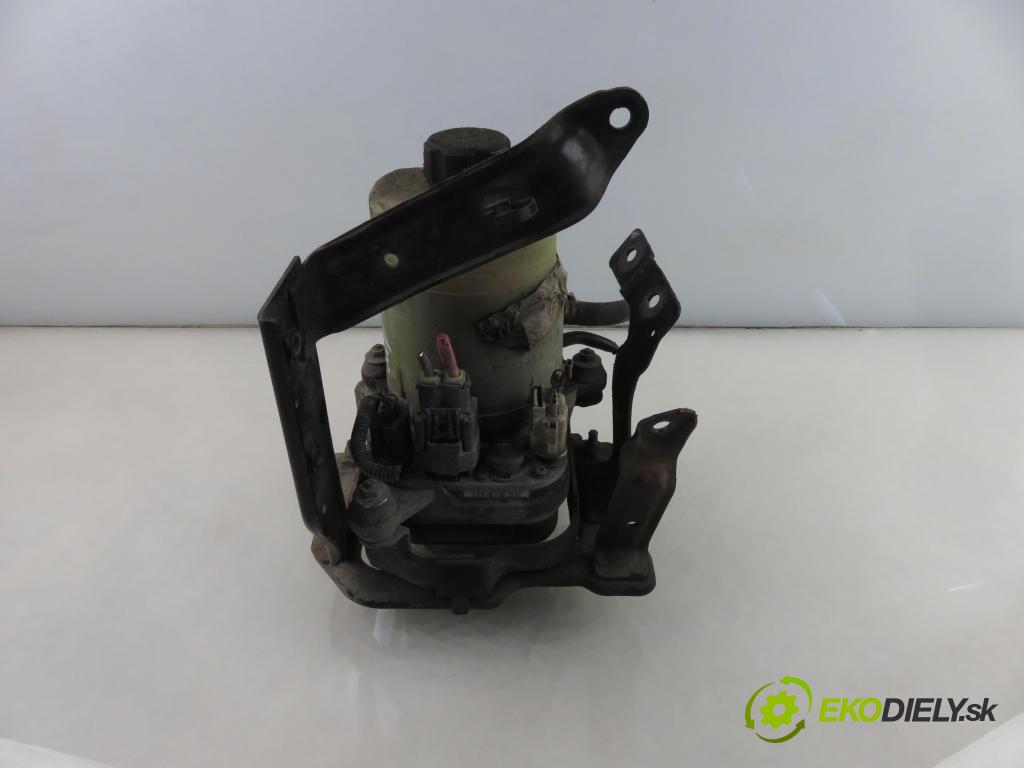 FORD FOCUS II (DA_, HCP) HB 2008 85,00 1.8 TDCi 115 - KKDA 1753,00 pumpa servočerpadlo HYD-EL. 4M513K514CB