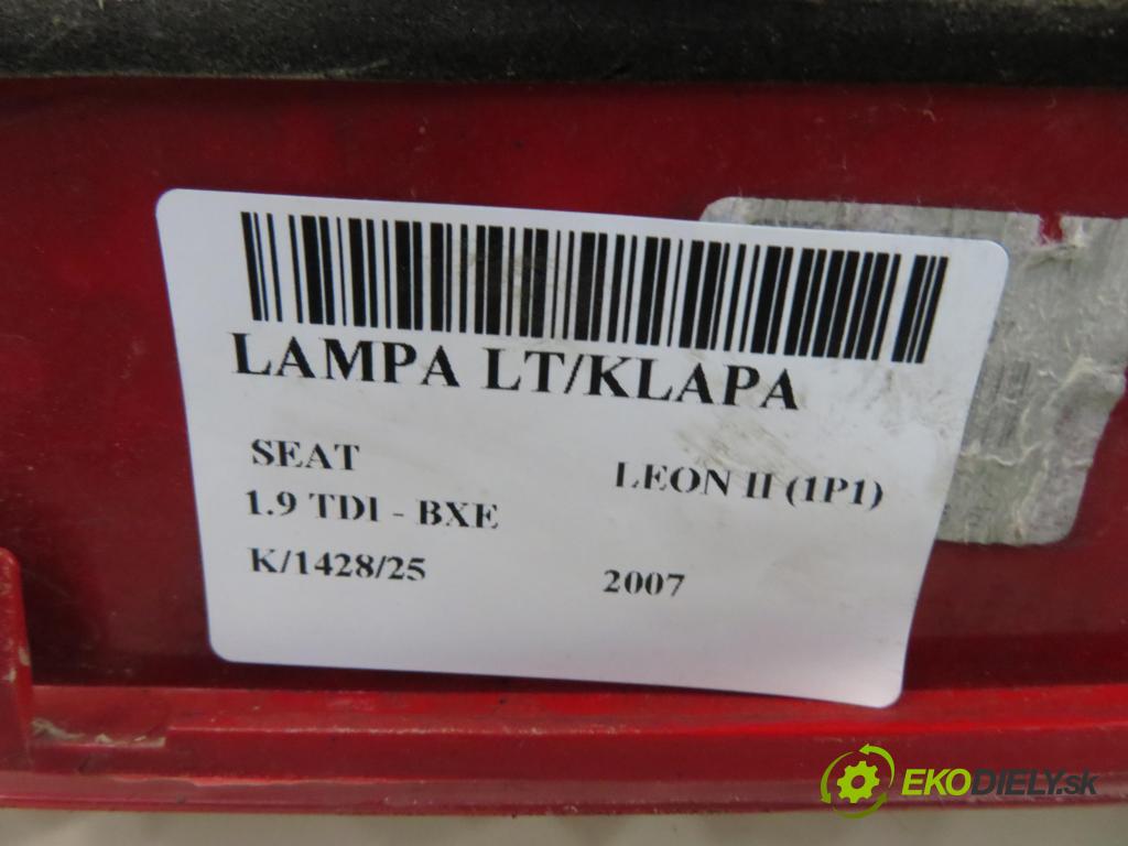 SEAT LEON (1P1) HB 2007 77,00 1.9 TDI - BXE 1896,00 světlo levé zadní kufr
