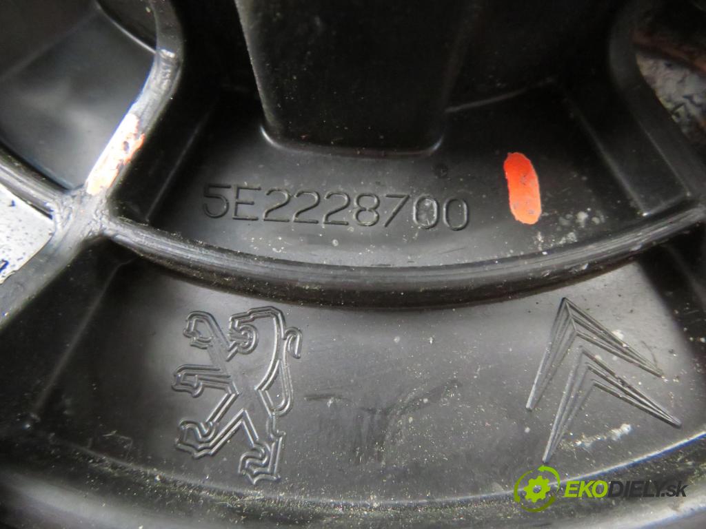 CITROEN BERLINGO MULTISPACE (B9) KOMBIVAN 2009 66,00 1.6 HDi 90 - 9HX (DV6ATED4) 1560,00 ventilátor větráku 5E2228200