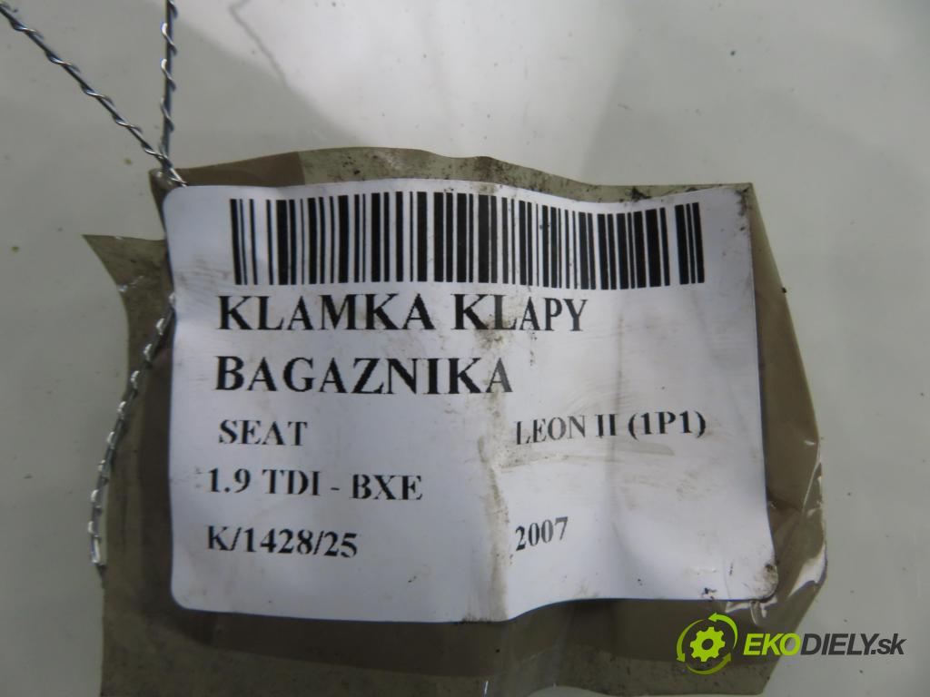 SEAT LEON (1P1) HB 2007 77,00 1.9 TDI - BXE 1896,00 klika dveří kufr 5P0827565C