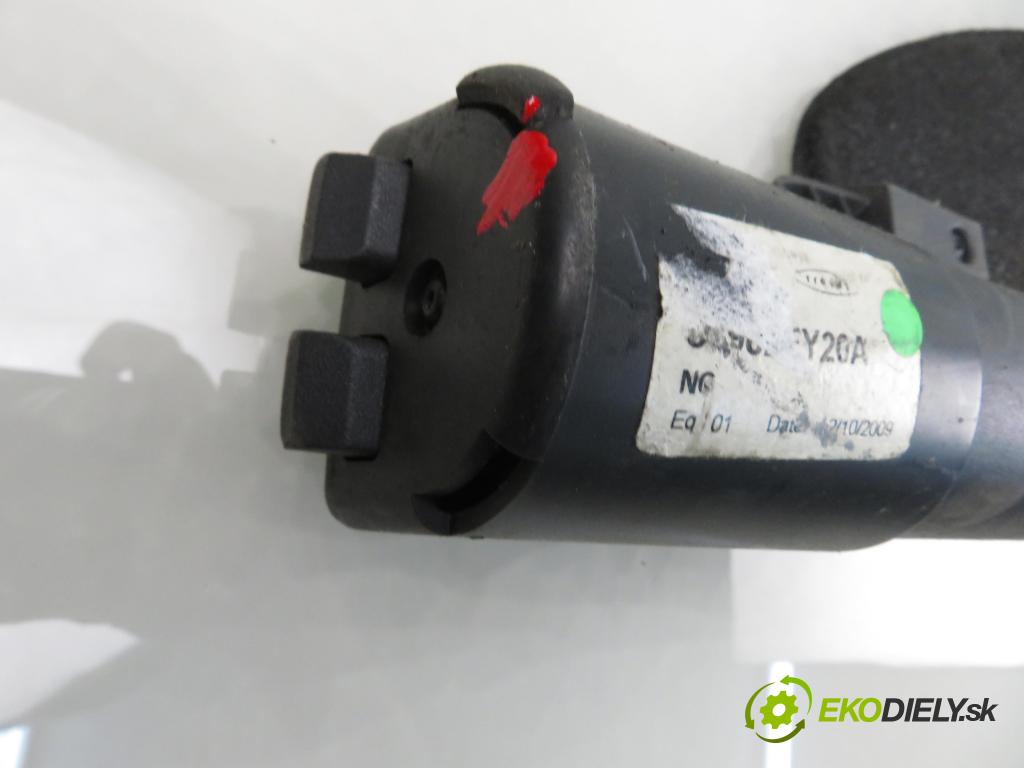 NISSAN QASHQAI / QASHQAI +2 I (J10, JJ10) CROSSOVER 2009 110,00 2.0 dCi Napęd na wszystkie koła - M9R 1995,00 Roleta kufr