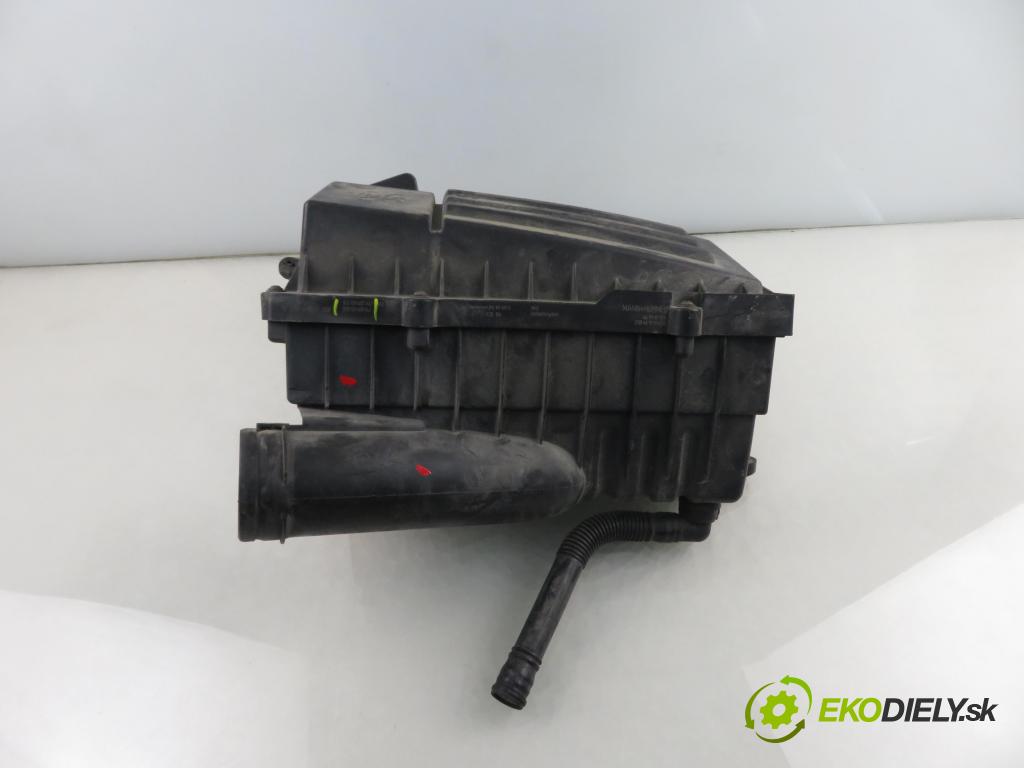 SEAT ALTEA (5P1) MINIVAN 2005 77,00 1.9 TDI PD 105 - BJB 1896,00 Obal filtra vzduchu 3C0129607AD ; 3C0129601AJ (Obal vzduchového filtra)
