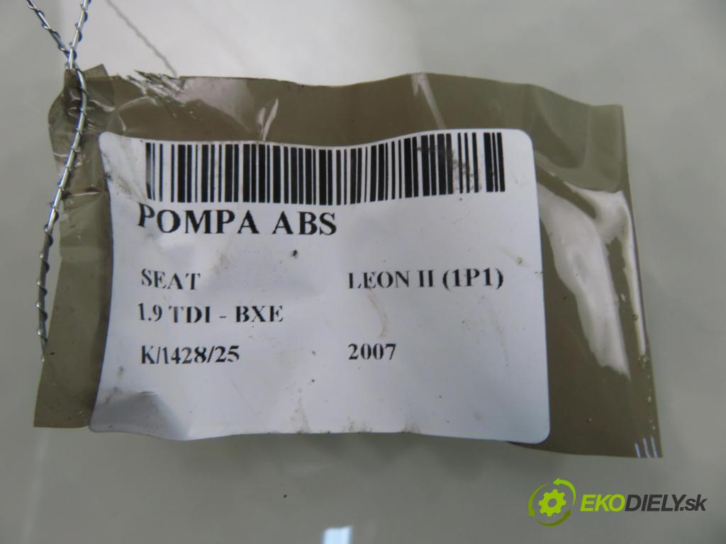 SEAT LEON (1P1) HB 2007 77,00 1.9 TDI - BXE 1896,00 Pumpa ABS 1K0907379AC ; 10096003593 ; 1K0614517AF (Pumpa ABS)