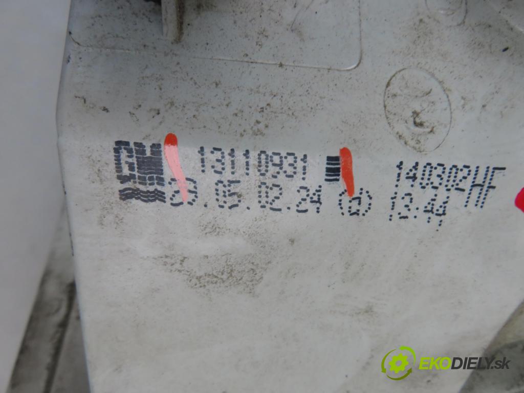 OPEL ASTRA G liftback (T98) HB 2002 55,00 1.2 16V - Z 12 XE 1199,00 Svetlo pravé zadné 13110931