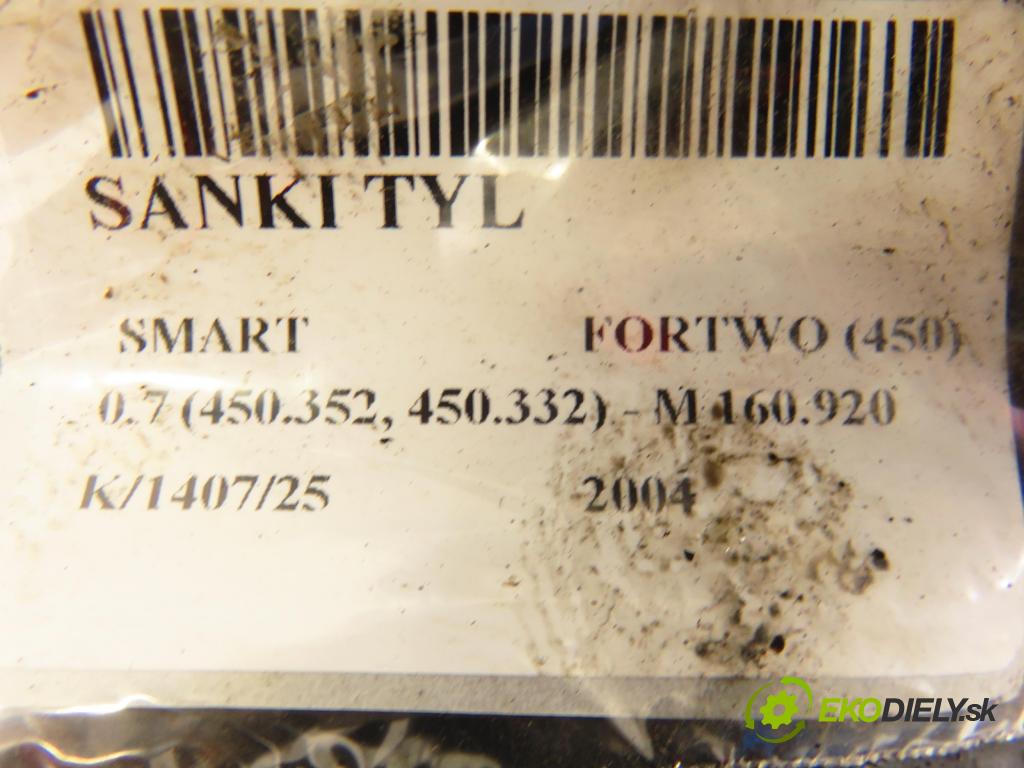 SMART FORTWO Coupe (450) HB 2004 45,00 0.7 (450.352, 450.332) - M 160.920 698,00 výztuha zadní část ABS