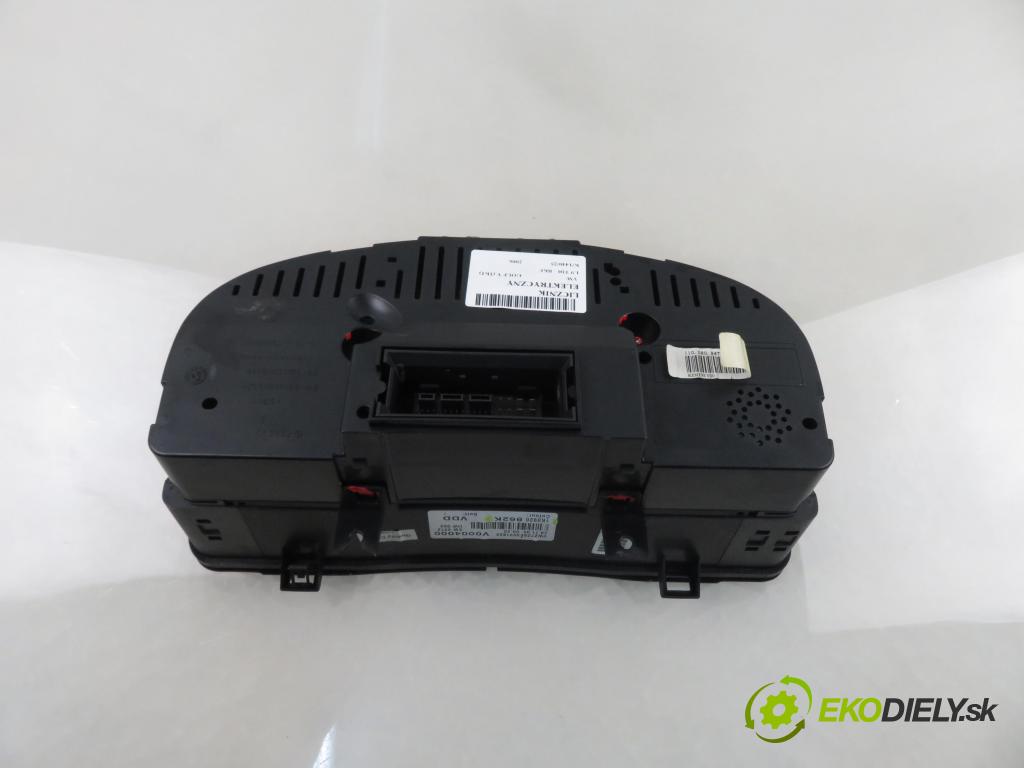 VW GOLF V (1K1) HB 2006 77,00 1.9 TDI PD 105 - BKC 1896,00 Prístrojovka elektrický 1K0920862K