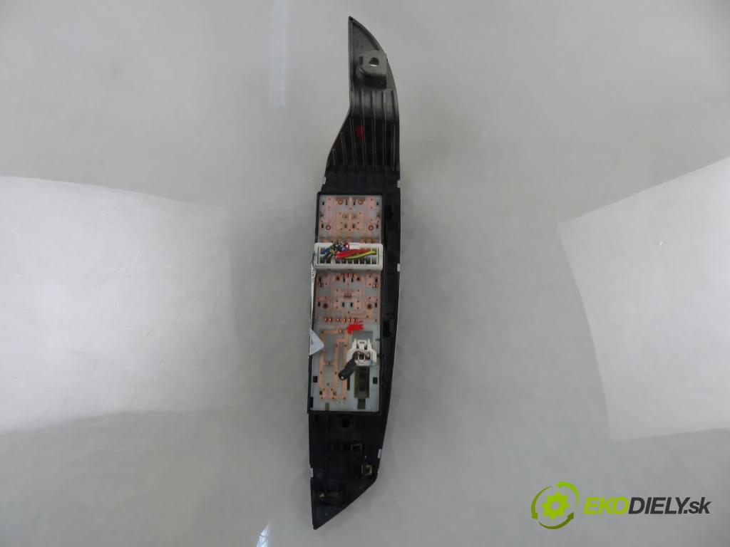 NISSAN MURANO I (Z50) SUV 2004 172,00 3.5 4x4 234 3498,00 Panel ovládaní oken
