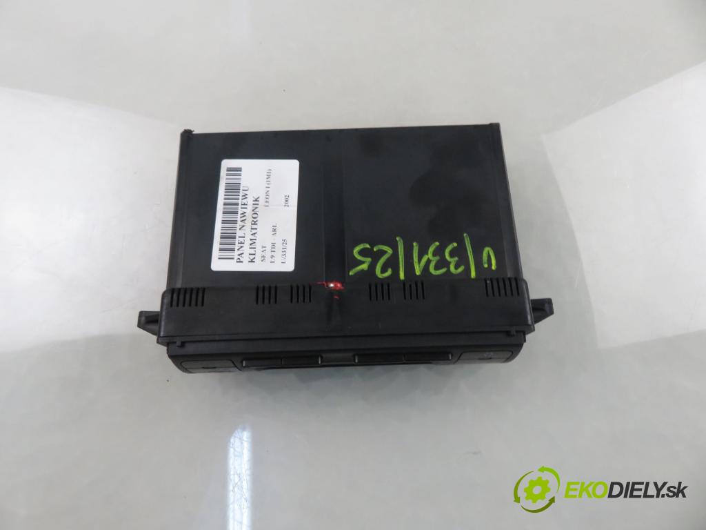 SEAT LEON (1M1) HB 2002 110,00 1.9 TDI PD 150 - ARL 1896,00 Panel topení KLIMATRONIK 1M0820043E ; 5HB00797810