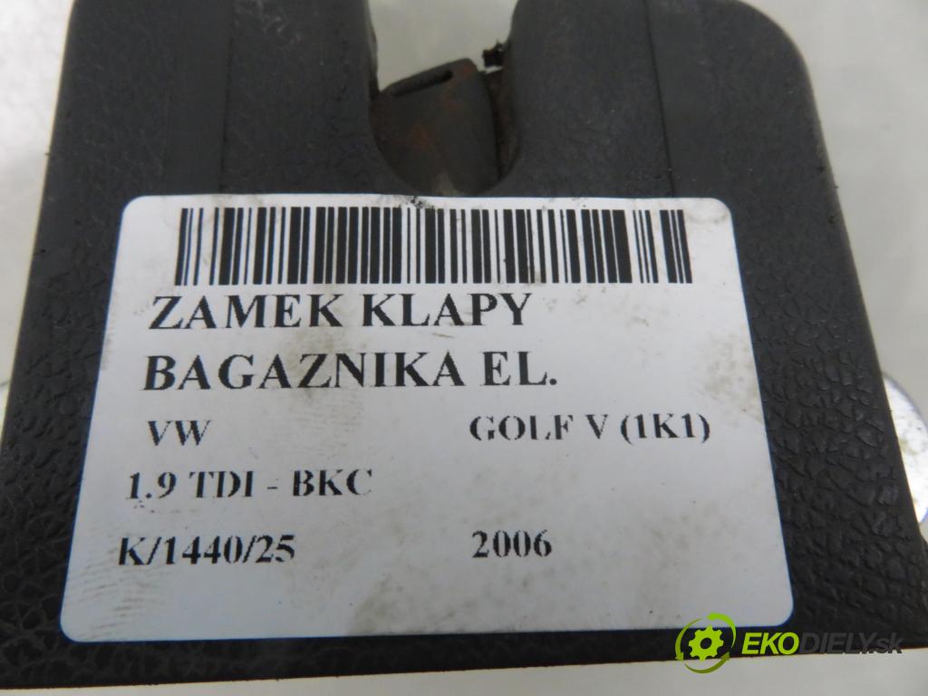 VW GOLF V (1K1) HB 2006 77,00 1.9 TDI PD 105 - BKC 1896,00 zámok dveří kufr EL. 1K6827505C