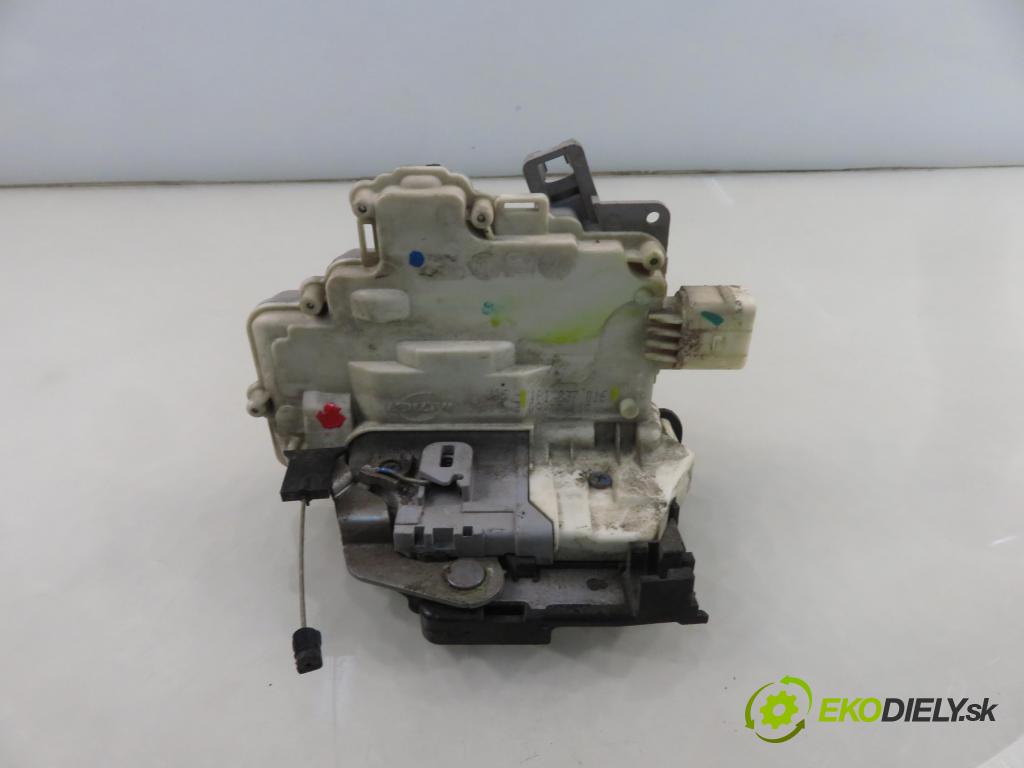 SEAT LEON (1P1) HB 2007 77,00 1.9 TDI - BXE 1896,00 zámok 1P1837016