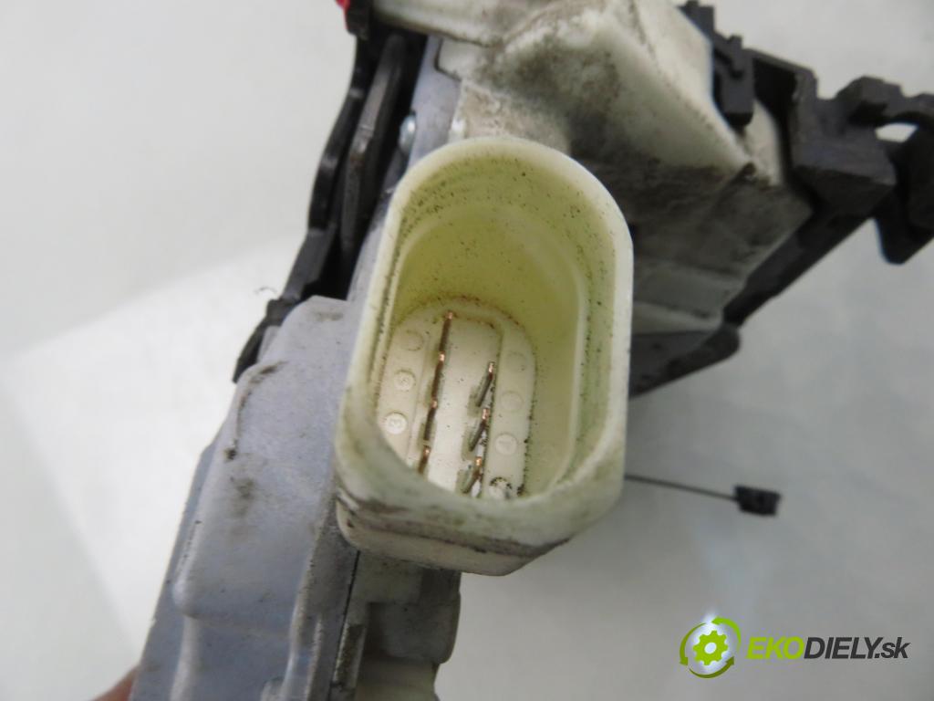 SEAT LEON (1P1) HB 2007 77,00 1.9 TDI - BXE 1896,00 zámok 1P1837016