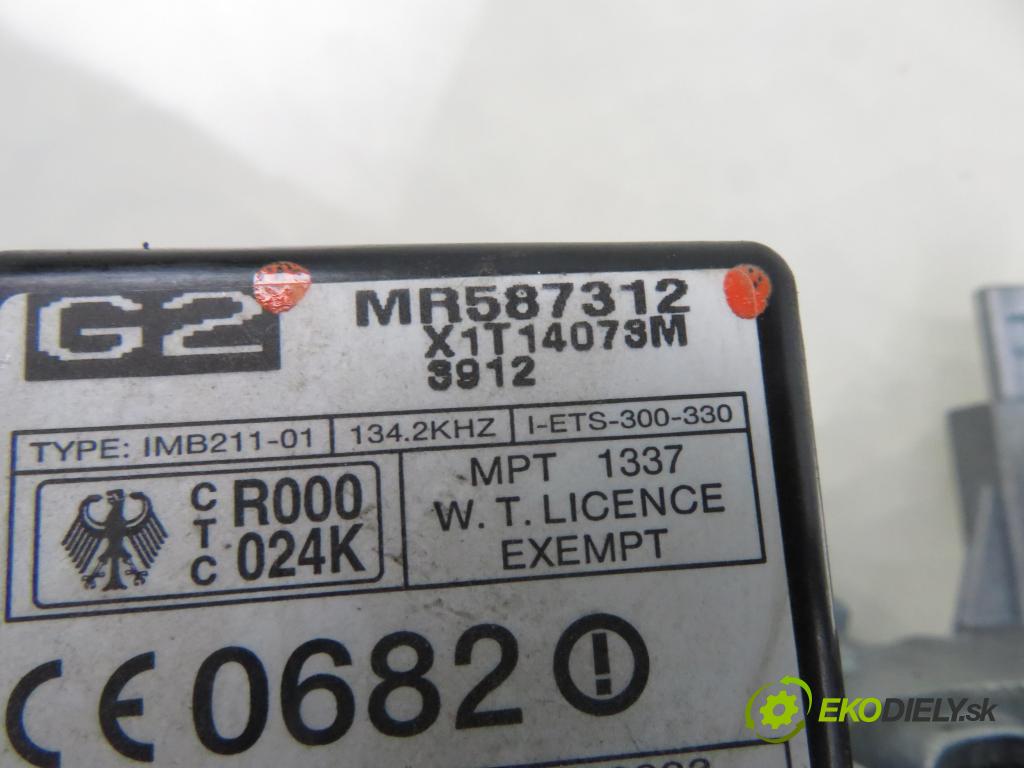 MITSUBISHI OUTLANDER I (CU_W) SUV 2003 118,00 2.4 4WD 160 (CU5W) - 4G69 2378,00 spinačka MR587312 (Spínacia skrinka)