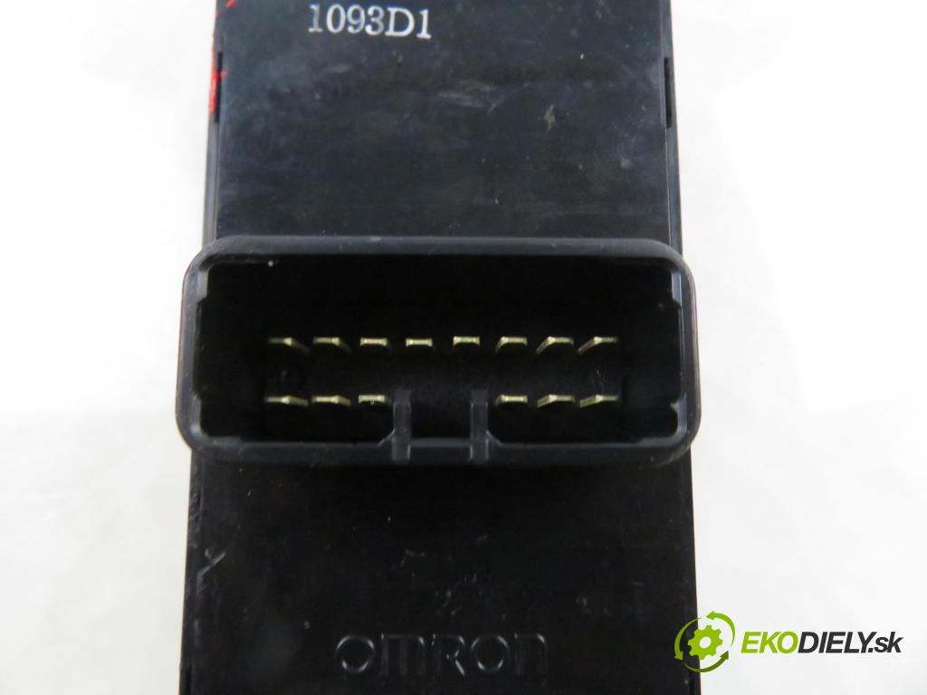 MITSUBISHI OUTLANDER I (CU_W) SUV 2003 118,00 2.4 4WD 160 (CU5W) - 4G69 2378,00 Panel ovládaní oken MR502231
