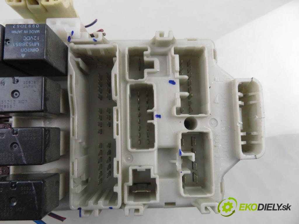 MITSUBISHI OUTLANDER I (CU_W) SUV 2003 118,00 2.4 4WD (CU5W) - 4G69 2378,00 MODUL BSI MR587875