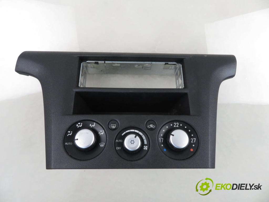 MITSUBISHI OUTLANDER I (CU_W) SUV 2003 118,00 2.4 4WD 160 (CU5W) - 4G69 2378,00 Panel topení KLIMATIZACE: MR979987 ; MR979972HA