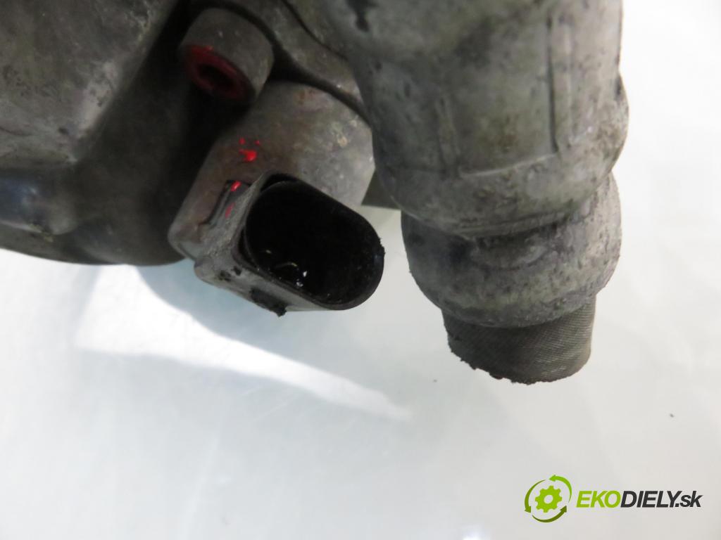 VW GOLF V (1K1) HB 2006 77,00 1.9 TDI PD 105 - BKC 1896,00 KOMPRESOR: klimatizácie 1K0820803Q (Kompresor klimatizácie)