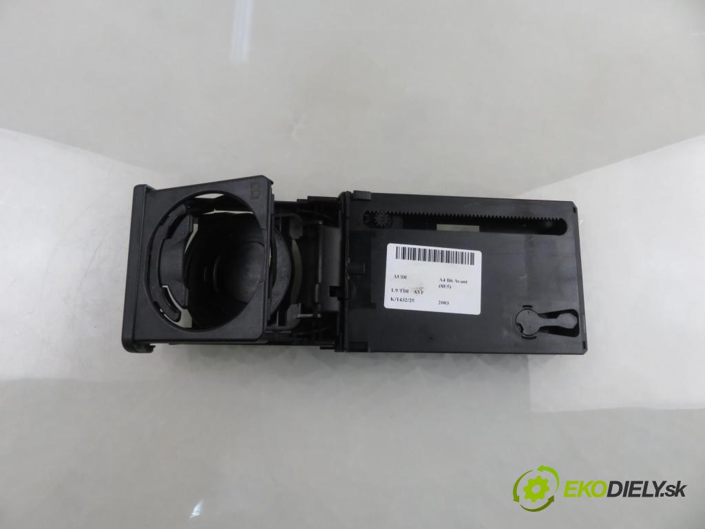 AUDI A4 Avant (8E5, B6) KOMBI 2003 96,00 1.9 TDI PD 130 - AVF 1896,00 Držiak na nápoje 8E1862534 (Držiak (úchyt) na nápoje)