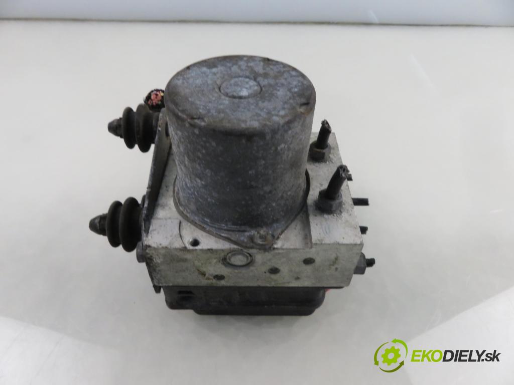 AUDI A4 Avant (8K5, B8) KOMBI 2010 125,00 2.0 TDI quattro - CAHA 1968,00 Pumpa ABS 8K0907379AL ; 0265236194 (Pumpa ABS)