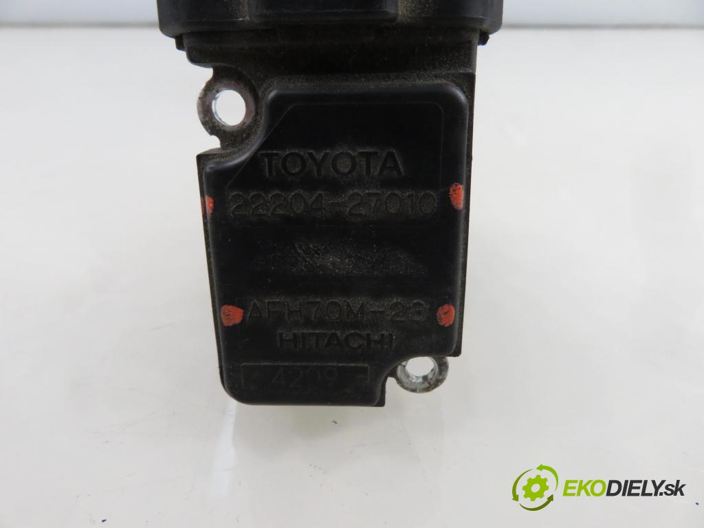 TOYOTA COROLLA (_E12_) HB 2003 85,00 2.0 D-4D 116 (CDE120R_, CDE120L_) - 1CD-FTV 1995,00 váha vzduchu vzduchu 2220427010 ; AFH70M23