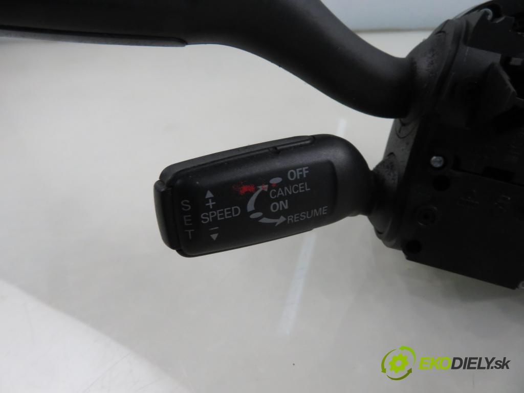 AUDI A4 Avant (8E5, B6) KOMBI 2003 96,00 1.9 TDI PD 130 - AVF 1896,00 PAKA/ŘAZENÍ/SADA: 8E0953549Q ; 4E0953521 ; 4E0953503C