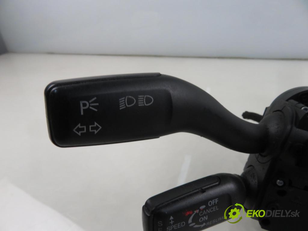 AUDI A4 Avant (8E5, B6) KOMBI 2003 96,00 1.9 TDI PD 130 - AVF 1896,00 PAKA/ŘAZENÍ/SADA: 8E0953549Q ; 4E0953521 ; 4E0953503C
