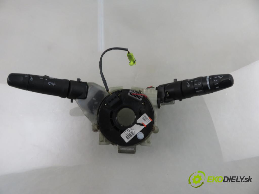 NISSAN MICRA III (K12) HB 2004 48,00 1.2 - CR12DE 1240,00 páčka/prepínač 25560AX702