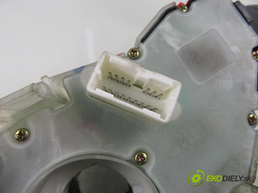 NISSAN MICRA III (K12) HB 2004 48,00 1.2 - CR12DE 1240,00 páčka/prepínač 25560AX702