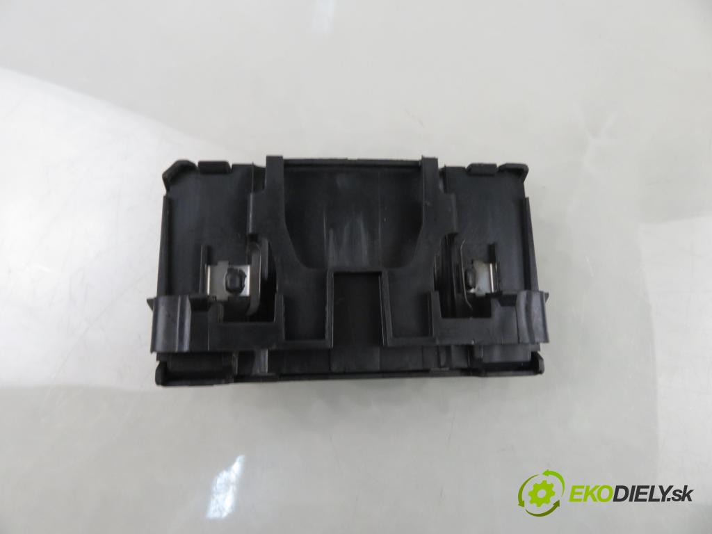 RENAULT GRAND SCENIC II (JM0/1_) MINIVAN 2007 110,00 2.0 dCi (JM1K) - M9R 721 1995,00 CZYTNIK KARTY: S118539002E ; 8200125077
