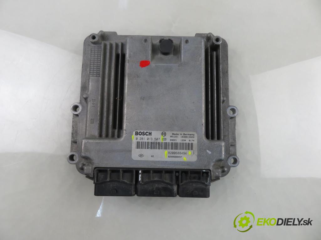 RENAULT GRAND SCENIC II (JM0/1_) MINIVAN 2007 110,00 2.0 dCi (JM1K) - M9R 721 1995,00 řídící jednotka motora 8200688494 ; 8200688457 ; 0281013507