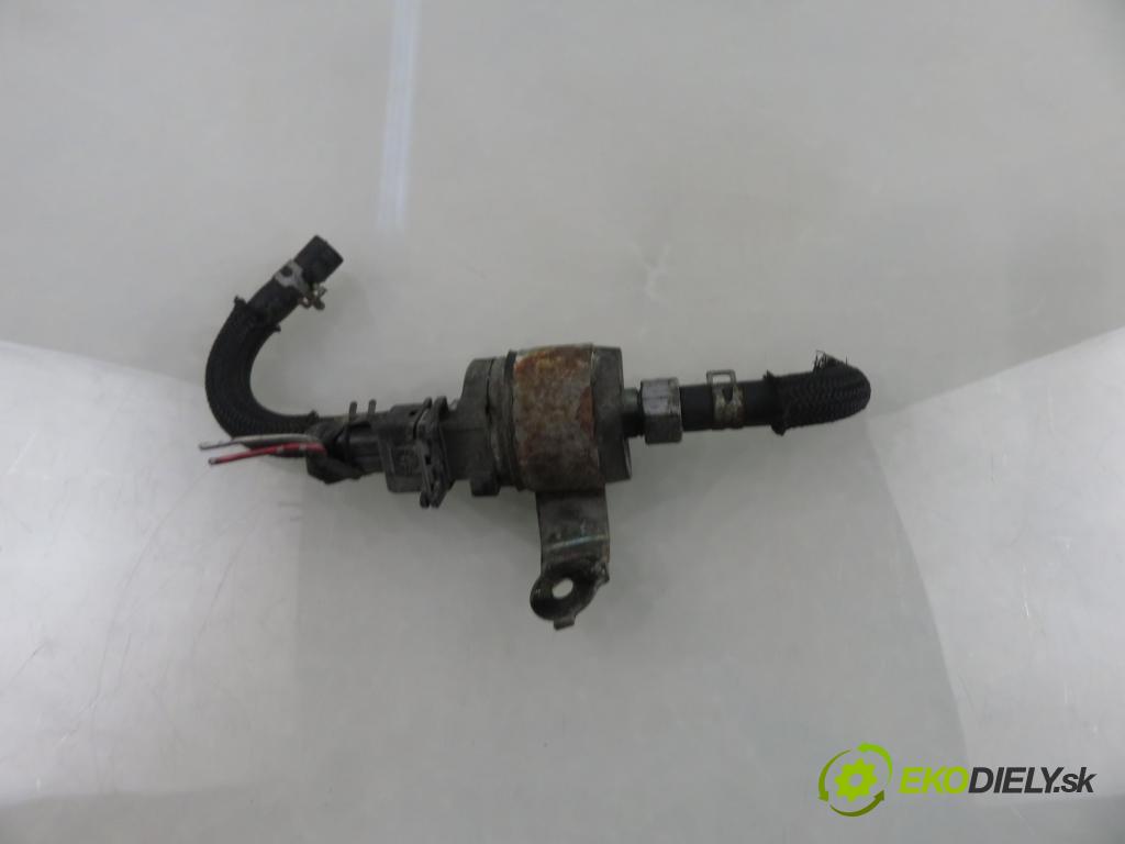 TOYOTA COROLLA (_E12_) HB 2003 85,00 2.0 D-4D 116 (CDE120R_, CDE120L_) - 1CD-FTV 1995,00 pumpa paliva Webasto