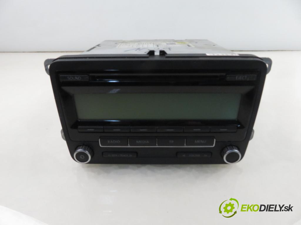 VW GOLF VI Variant (AJ5) KOMBI 2010 77,00 1.6 TDI - CAYC 1598,00 RADIO CD 1K0035186AA