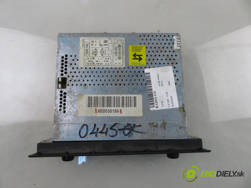AUDI A4 (8E2, B6) SEDAN 2002 74,00 1.9 TDI PD 101 - AVB 1896,00 RADIO CD 8E0035186