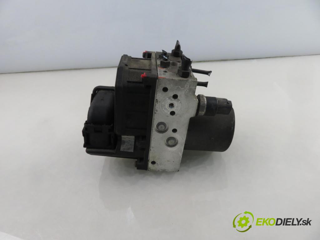 AUDI A4 Avant (8E5, B6) KOMBI 2003 96,00 1.9 TDI PD 130 - AVF 1896,00 Pumpa ABS 0265950011 ; 0265225048 (Pumpa ABS)