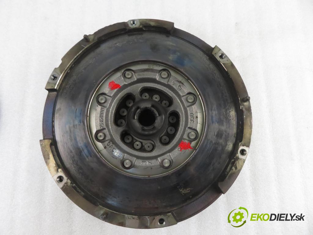 AUDI A4 Avant (8K5, B8) KOMBI 2010 125,00 2.0 TDI quattro - CAHA 1968,00 řemenice DUAL MASS / COMP 3082001011 ; 18464001138 ; 2294000752