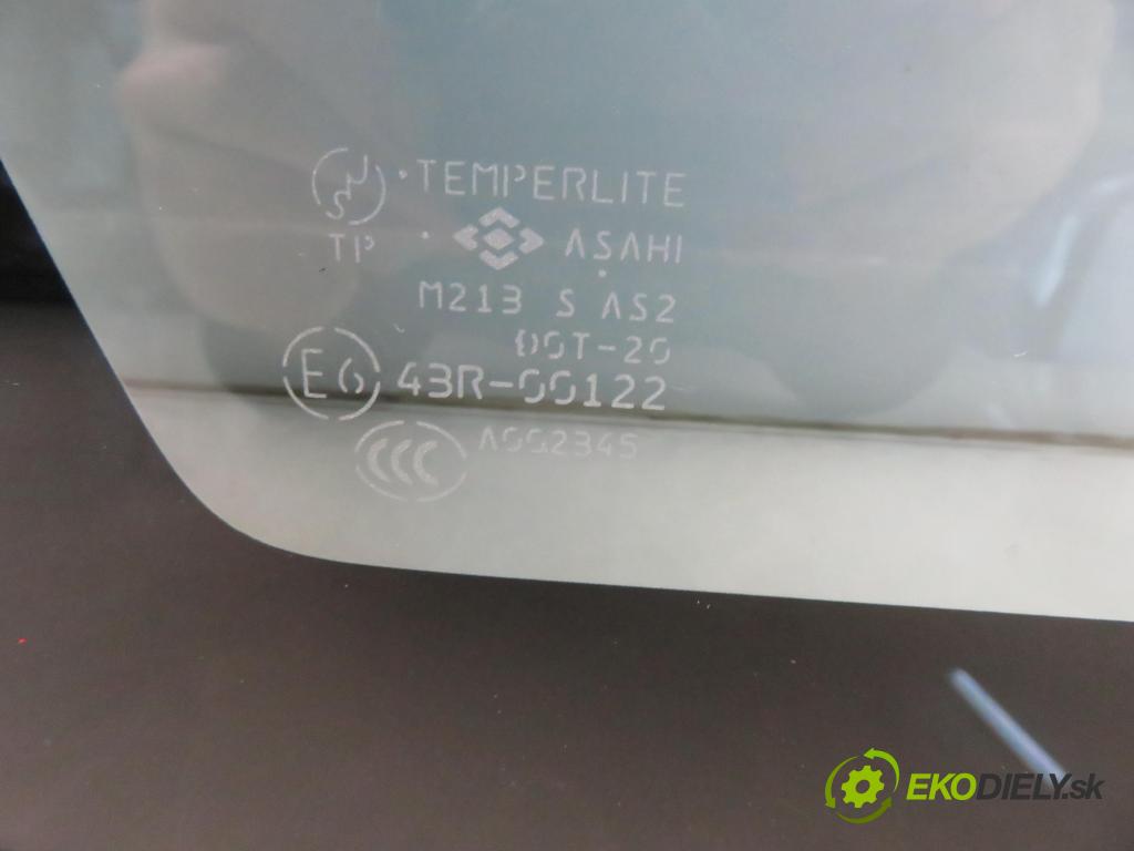 SUZUKI GRAND VITARA II (JT, TE, TD) SUV 2006 103,00 2.0 140 (JB420W) - J20A 1995,00 okno dveří LT