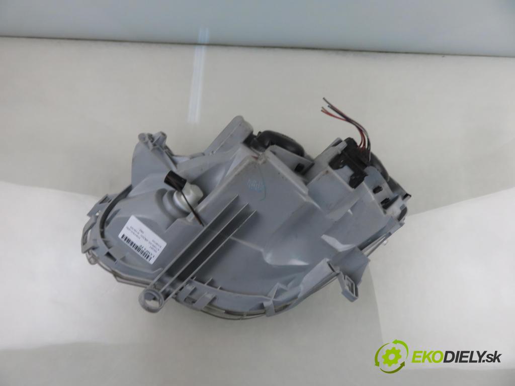 SMART FORTWO Coupe (450) HB 2004 45,00 0.7 (450.352, 450.332) - M 160.920 698,00 světlo PP