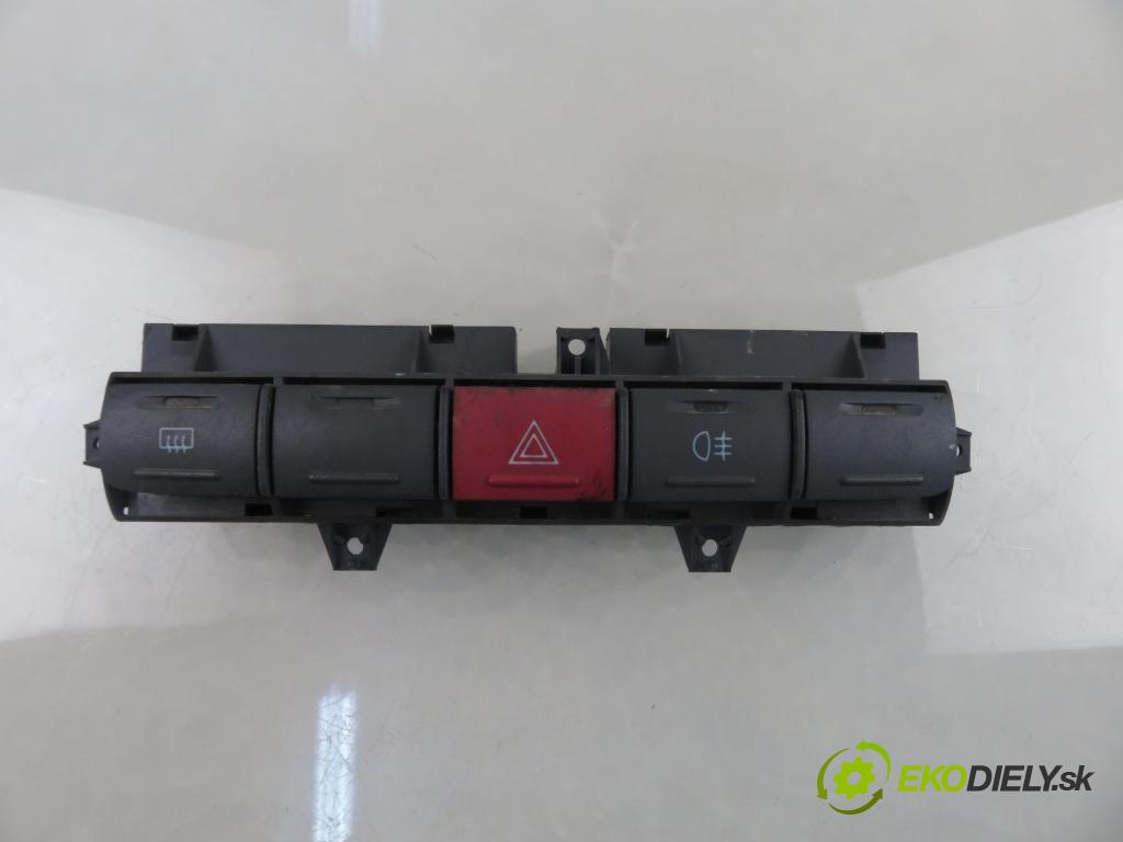 PEUGEOT BOXER Skrzynia (244) FURGON 2004 74,00 2.2 HDi - 4HY (DW12UTED) 2179,00 přepínač nouzových 7353387550