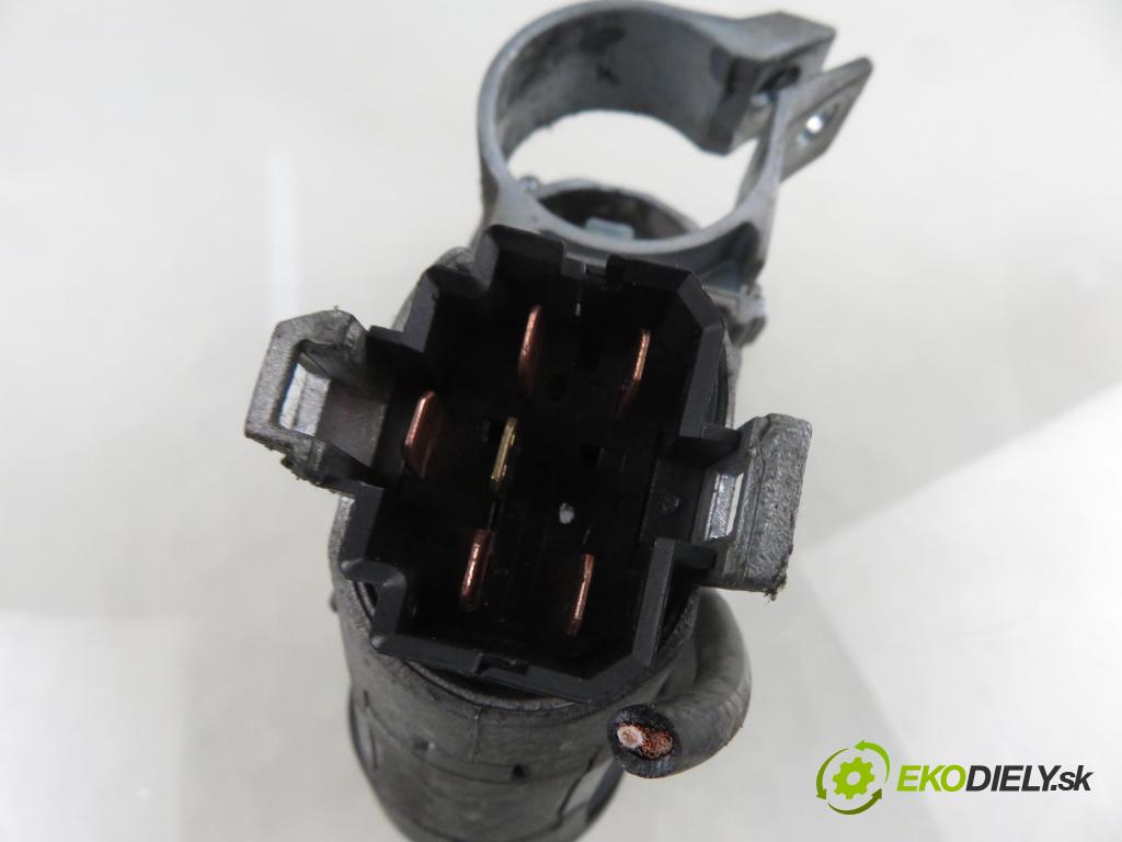 VW TRANSPORTER IV Autobus (70XB, 70XC, 7DB, 7DW, 7DK) BUS 1995 50,00 1.9 TD - ABL 1896,00 spinačka 701905851 (Spínacia skrinka)