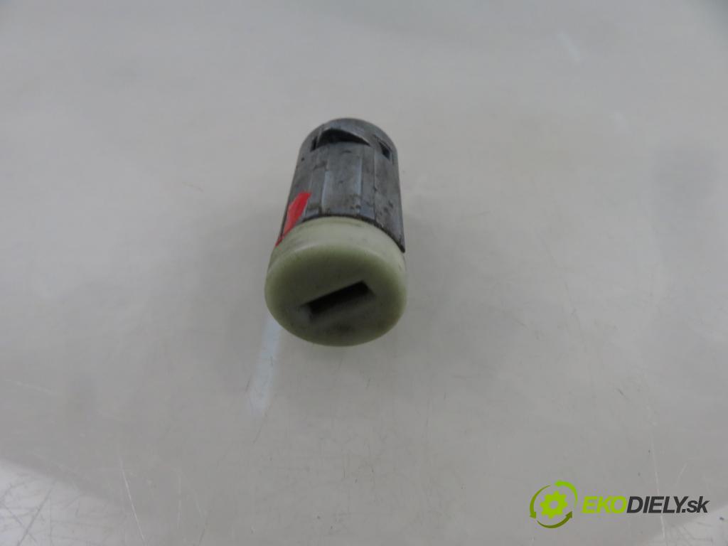 SMART FORTWO Coupe (450) HB 2004 45,00 0.7 (450.352, 450.332) - M 160.920 698,00 spinačka  (Spínacia skrinka)